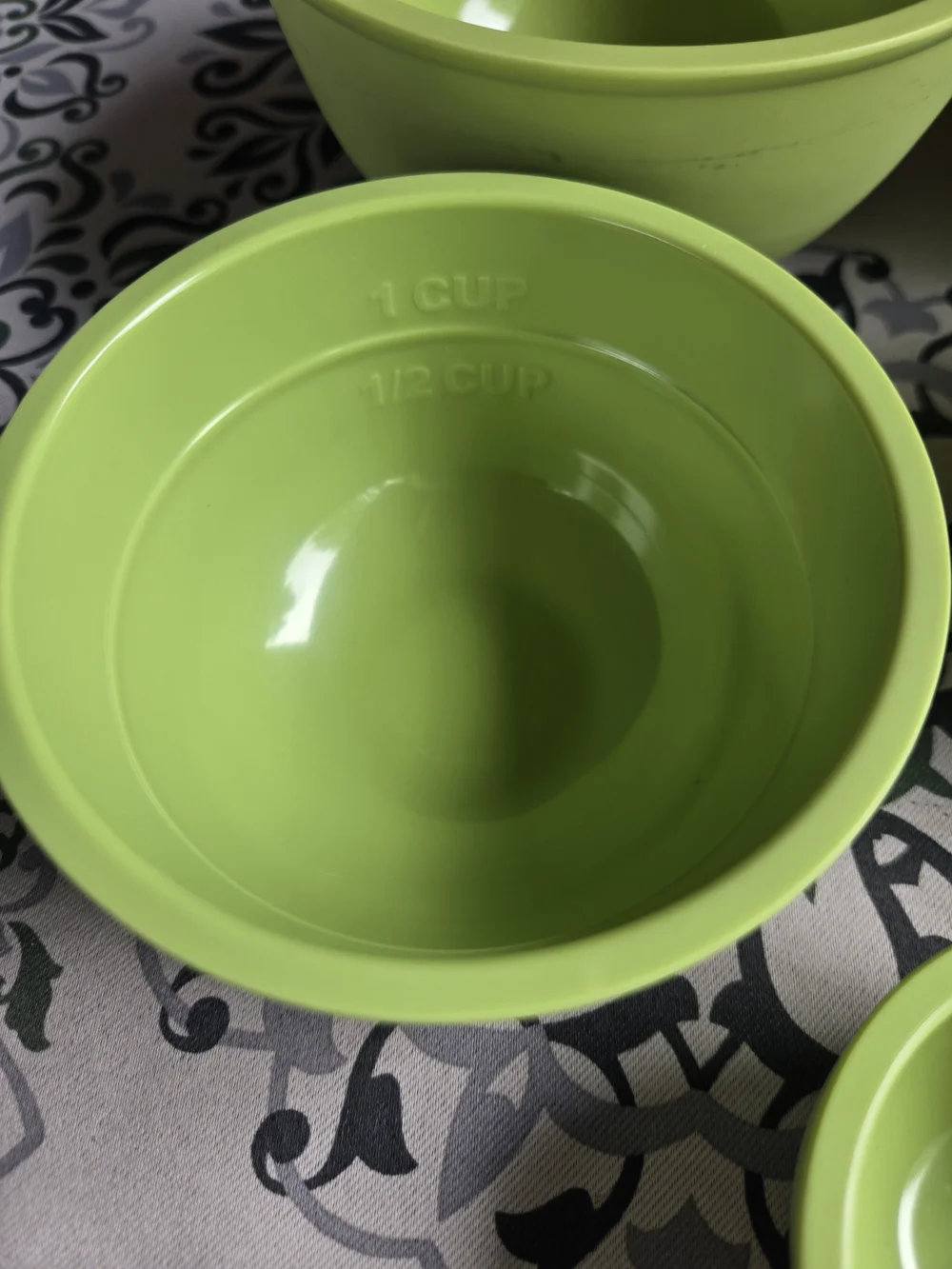 Set of 5 Melamine Nesting Lime Green Measuring Cups (10 Measures)